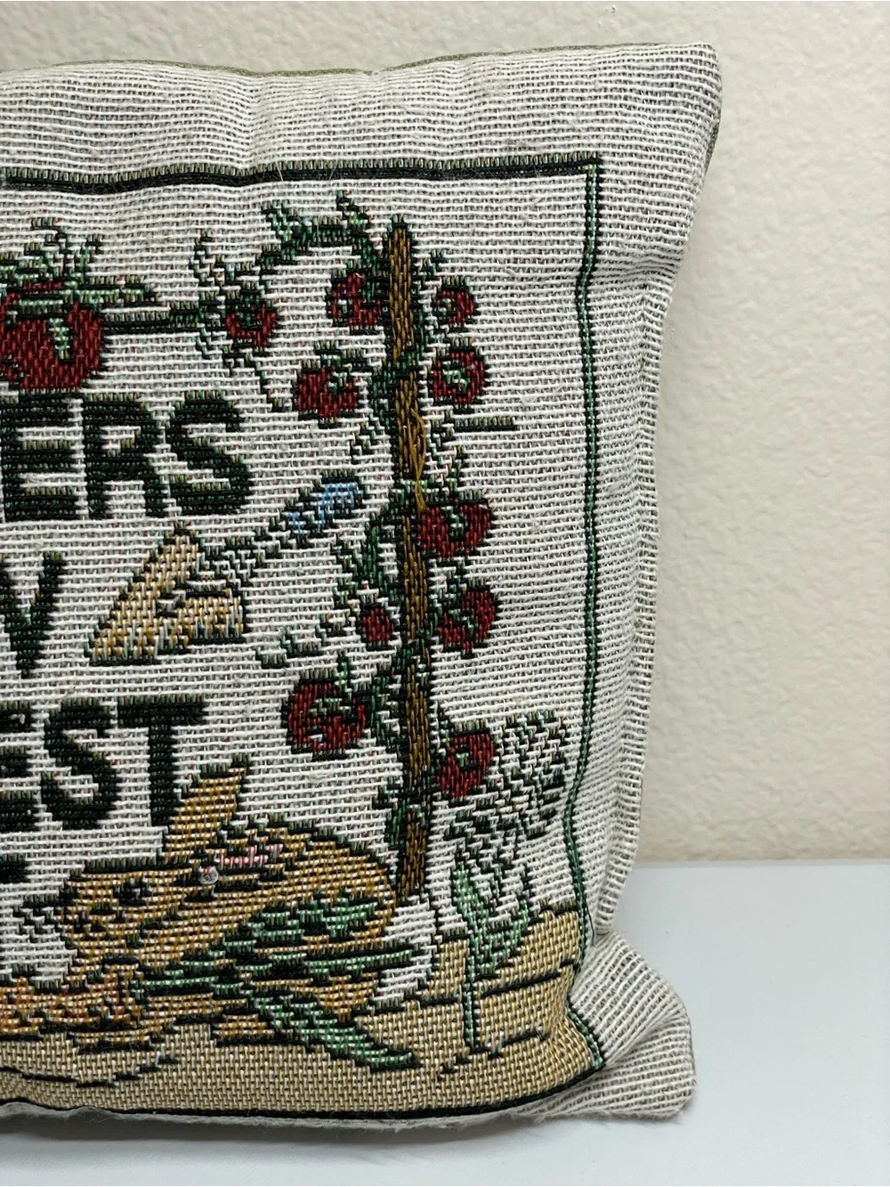Vintage 90s Tapestry Gardeners Know The Best Dirt Throw Pillow 12x9 Cottagecore
